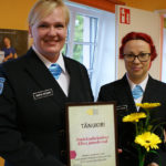 HEATEGU: Naiskodukaitse Elva jaoskonna annetus tõi noortekeskusele uue piljardilaua